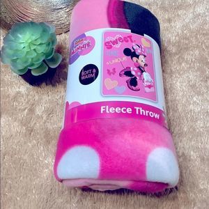 DISNEY Fleece Throw Blanket